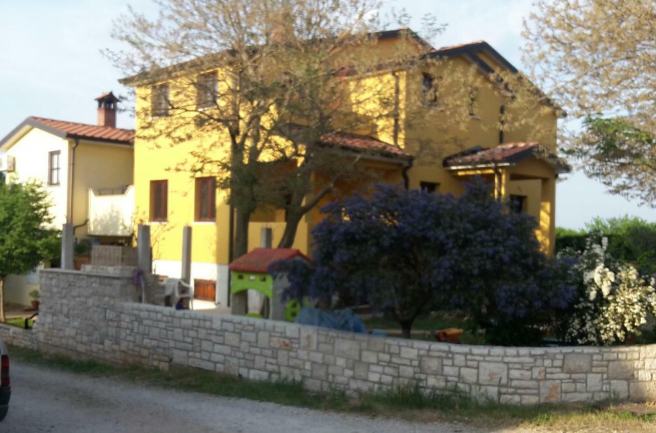 BašanijaRenato公寓 外观 照片